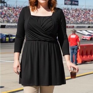 ELEGANT BLACK CRISSCROSS TOP TUNIC WITH TIE BACK
